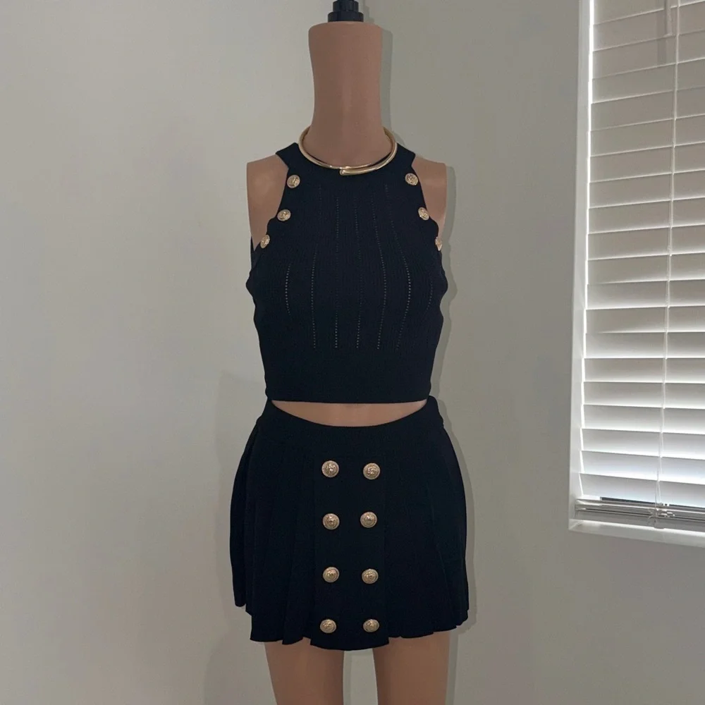 Elegant Black Skirt Set with Gold Accents - Picture 2 of 10